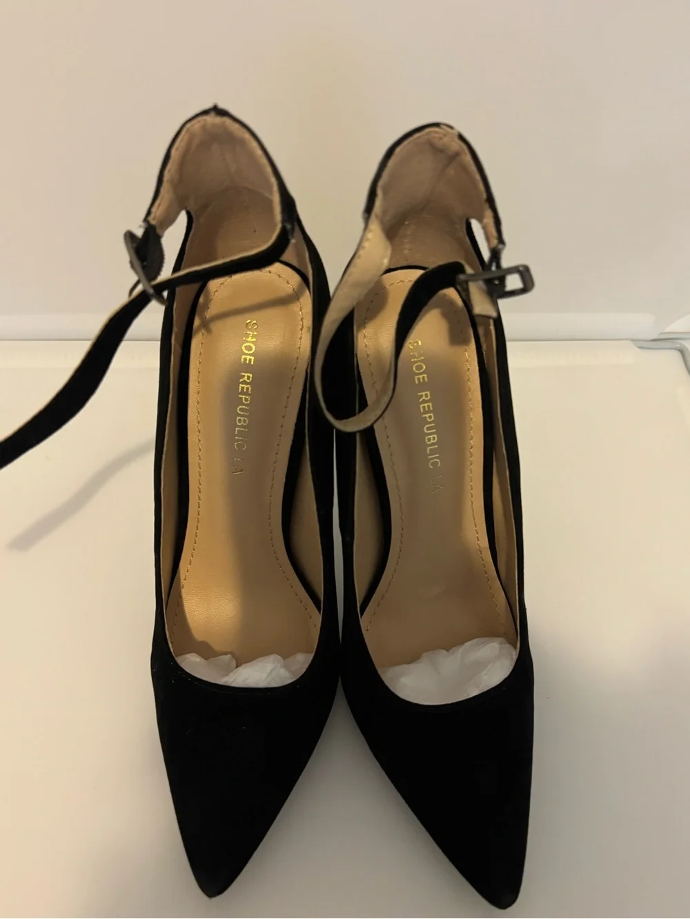 Shoe Republic LA Black Pointed-Toe Ankle-Strap Pumps